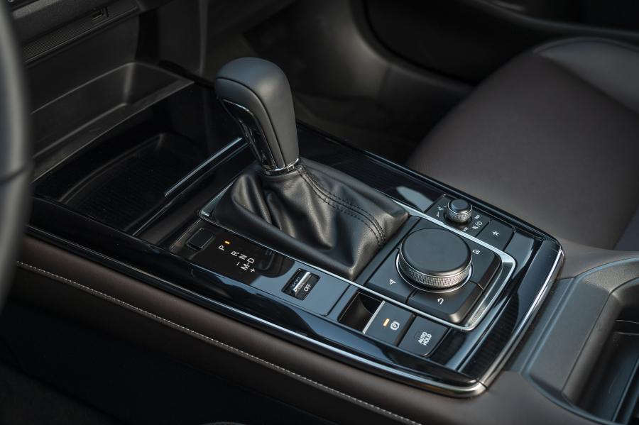 Детали интерьера Mazda CX-30 2019 года  (WW) (фото 37 из 40)